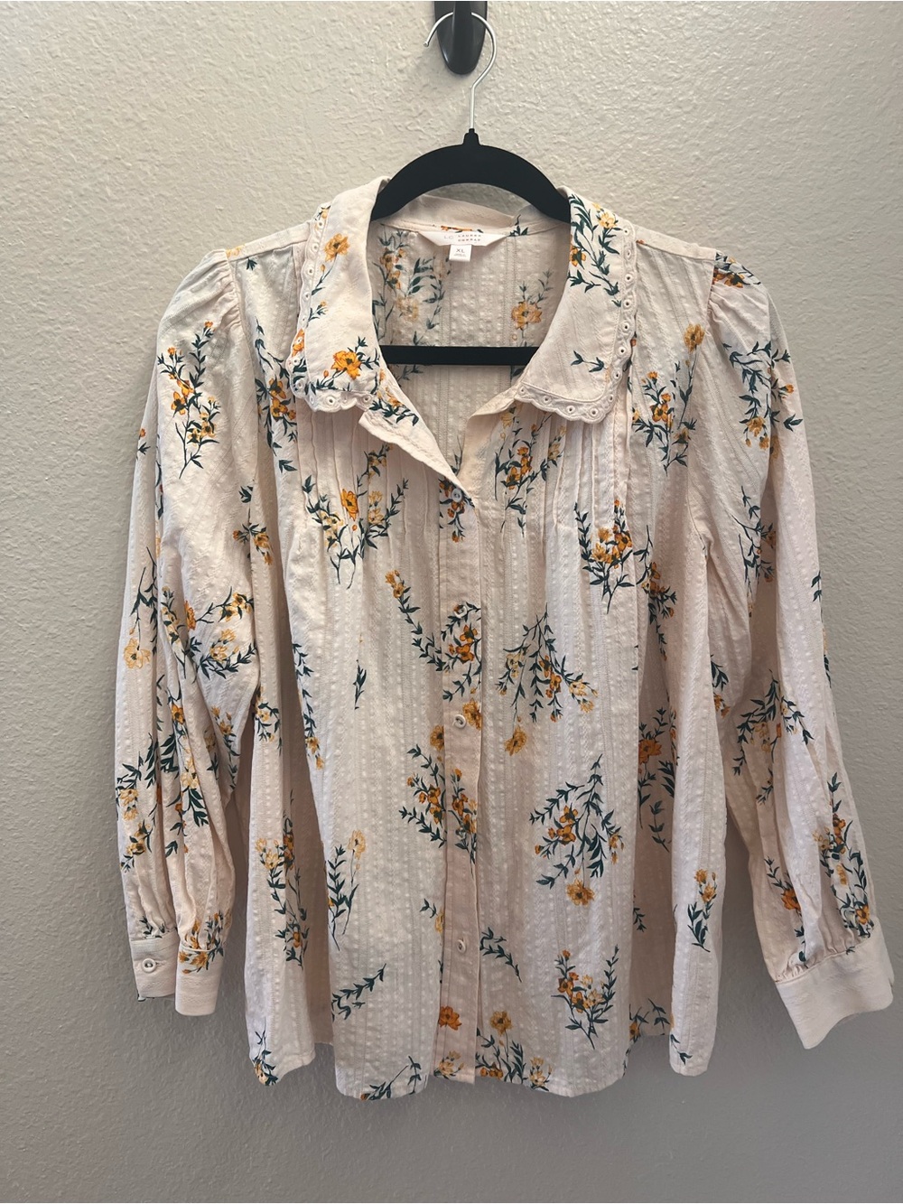 LC Lauren Conrad Cream Floral Button-Down Blouse